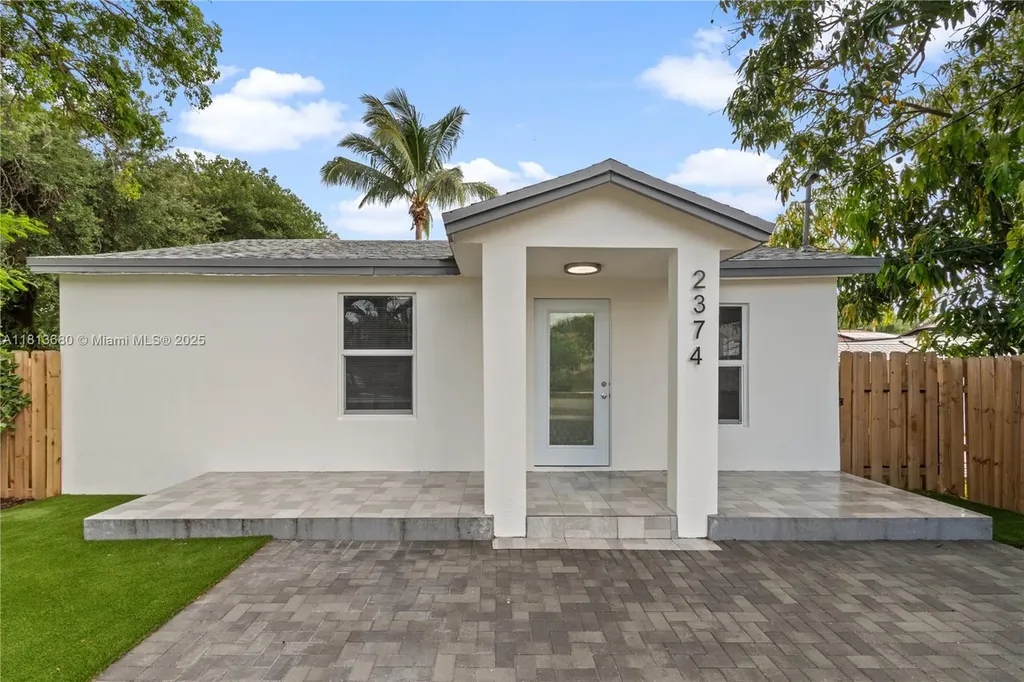 2374 NW 56th Street Miami FL 33142