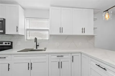 2374 NW 56th Street Miami FL 33142