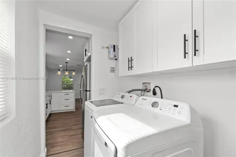 2374 NW 56th Street Miami FL 33142