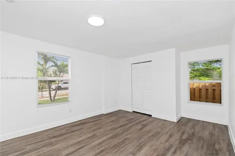 2374 NW 56th Street Miami FL 33142