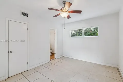 2350 SW 26th Street Miami FL 33133
