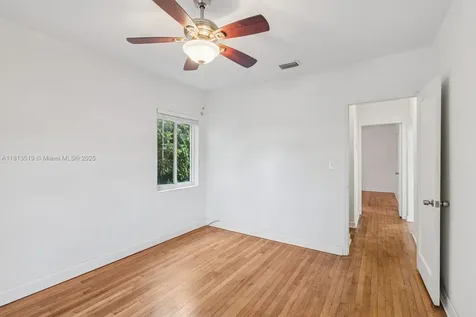 2350 SW 26th Street Miami FL 33133