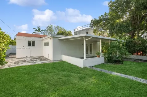 2350 SW 26th Street Miami FL 33133