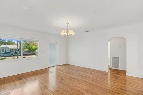 2350 SW 26th Street Miami FL 33133