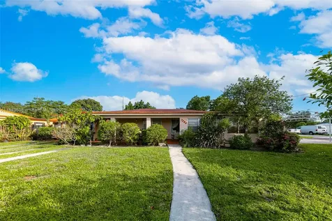 7280 SW 9th Street Miami FL 33144