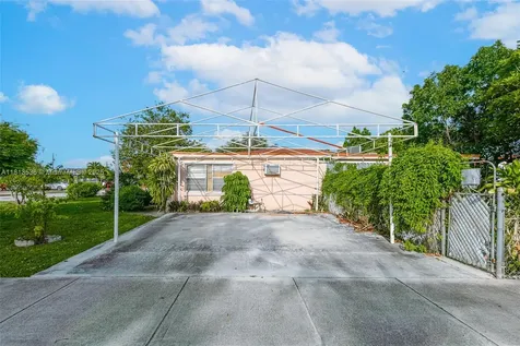 7280 SW 9th Street Miami FL 33144