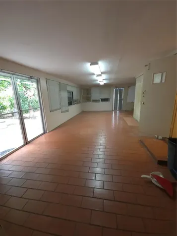 7280 SW 9th Street Miami FL 33144