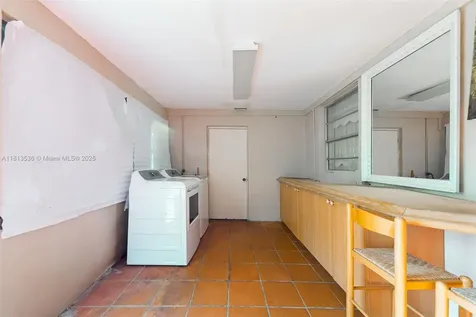 7280 SW 9th Street Miami FL 33144