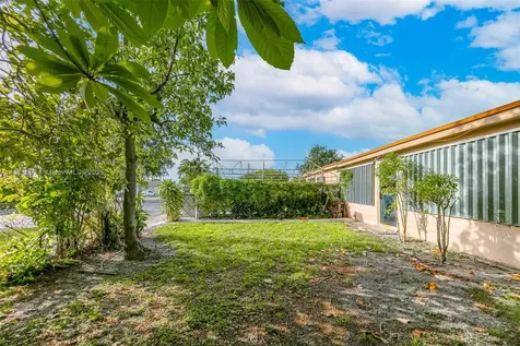 7280 SW 9th Street Miami FL 33144