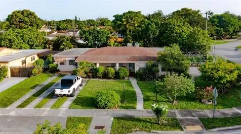 7280 SW 9th Street Miami FL 33144