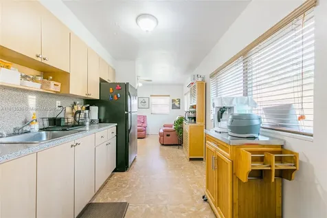 7280 SW 9th Street Miami FL 33144