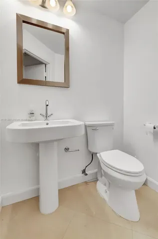 3330 NE 190th Street Aventura FL 33180
