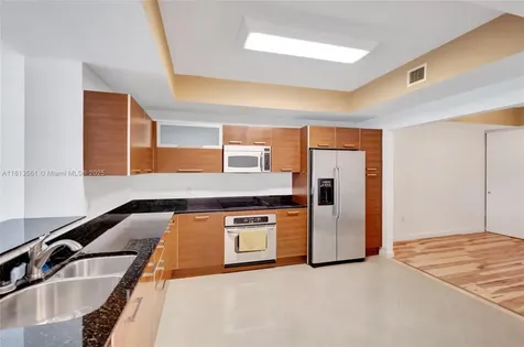 3330 NE 190th Street Aventura FL 33180