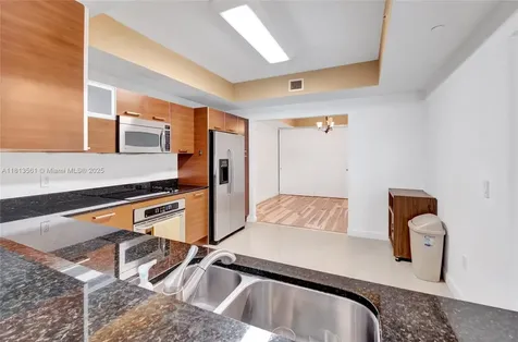 3330 NE 190th Street Aventura FL 33180