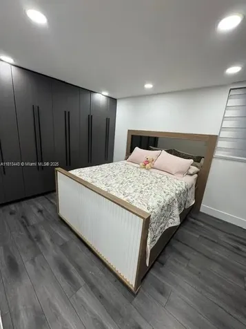 4550 NW 9th Street Miami FL 33126