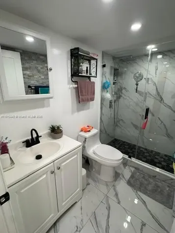 4550 NW 9th Street Miami FL 33126