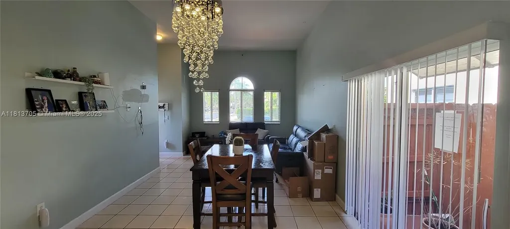 2501 NE 41st Terrace Homestead FL 33033