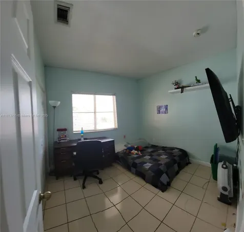 2501 NE 41st Terrace Homestead FL 33033