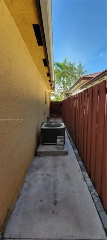 2501 NE 41st Terrace Homestead FL 33033