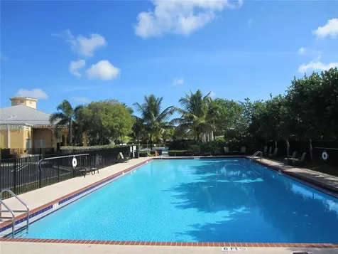 2501 NE 41st Terrace Homestead FL 33033