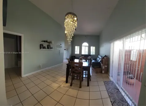2501 NE 41st Terrace Homestead FL 33033