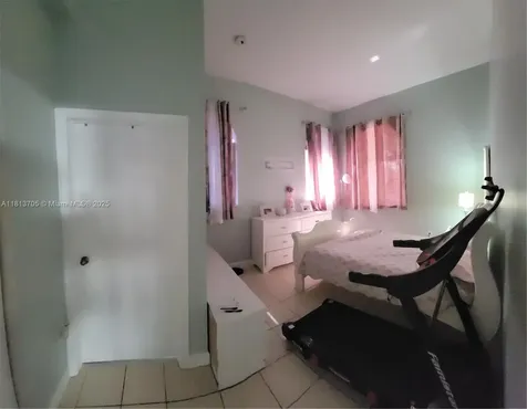 2501 NE 41st Terrace Homestead FL 33033