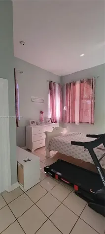 2501 NE 41st Terrace Homestead FL 33033