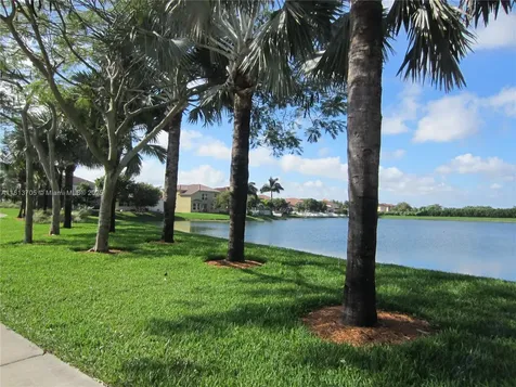 2501 NE 41st Terrace Homestead FL 33033
