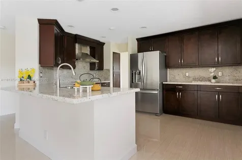 210 Somerset Way Weston FL 33326