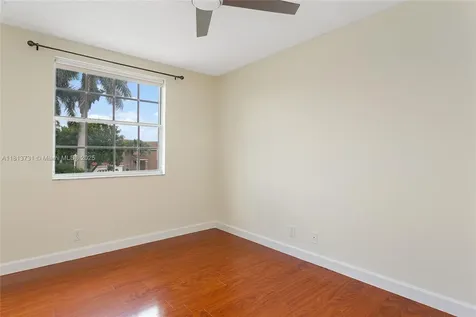 210 Somerset Way Weston FL 33326