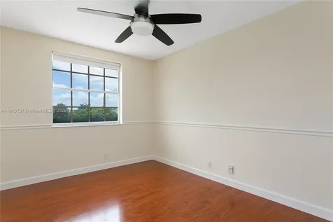 210 Somerset Way Weston FL 33326