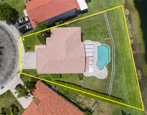 210 Somerset Way Weston FL 33326