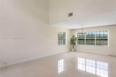 210 Somerset Way Weston FL 33326