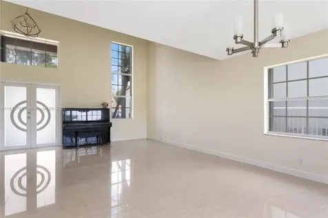 210 Somerset Way Weston FL 33326