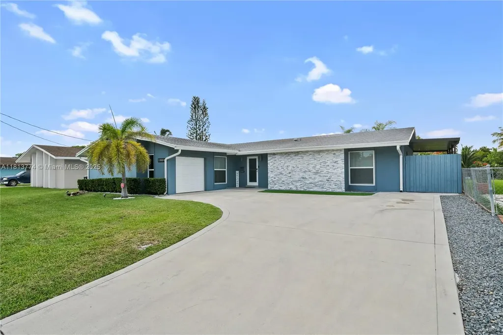 19660 Bel Aire Drive Cutler Bay FL 33157