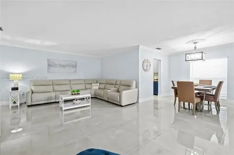 19660 Bel Aire Drive Cutler Bay FL 33157