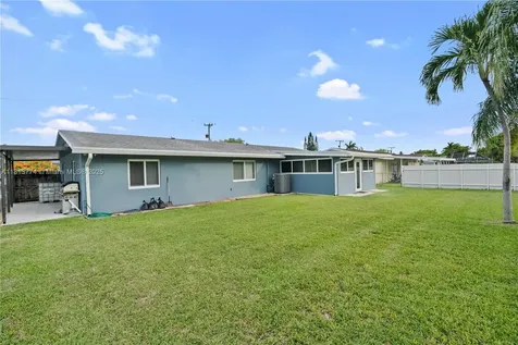 19660 Bel Aire Drive Cutler Bay FL 33157