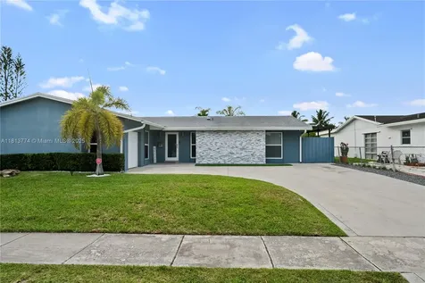 19660 Bel Aire Drive Cutler Bay FL 33157