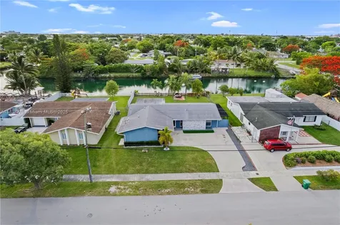 19660 Bel Aire Drive Cutler Bay FL 33157