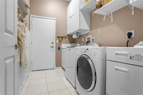 6569 Jog Estates Lane Boynton Beach FL 33437