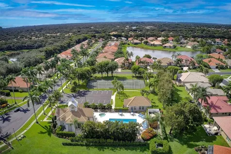 6569 Jog Estates Lane Boynton Beach FL 33437