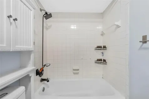 1609 Fairway Road Pembroke Pines FL 33026