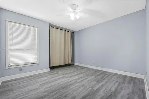 1609 Fairway Road Pembroke Pines FL 33026