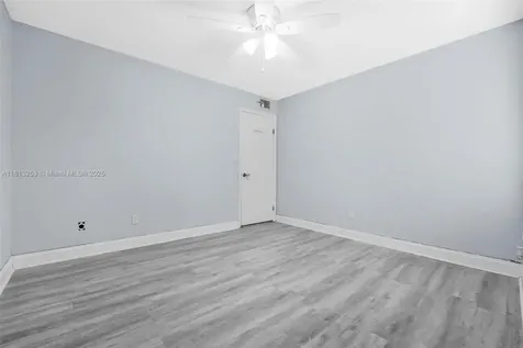 1609 Fairway Road Pembroke Pines FL 33026
