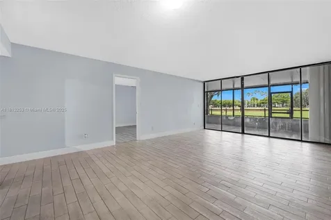 1609 Fairway Road Pembroke Pines FL 33026