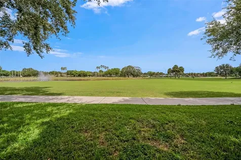 1609 Fairway Road Pembroke Pines FL 33026