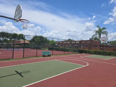 1609 Fairway Road Pembroke Pines FL 33026