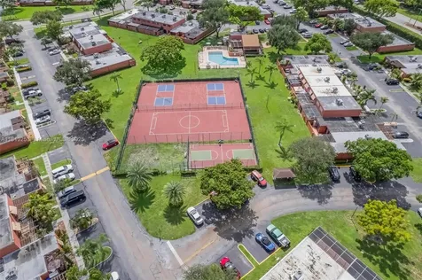 1609 Fairway Road Pembroke Pines FL 33026