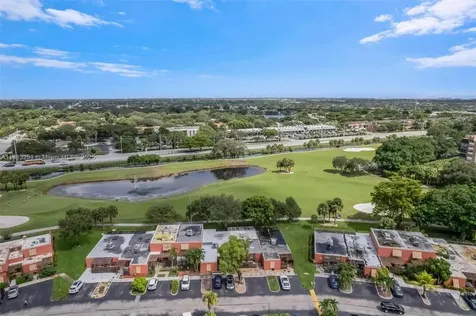 1609 Fairway Road Pembroke Pines FL 33026