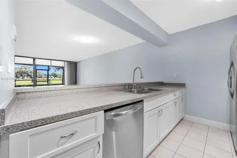 1609 Fairway Road Pembroke Pines FL 33026